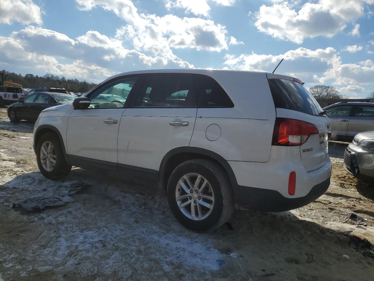 2015 Kia Sorento - Image 2