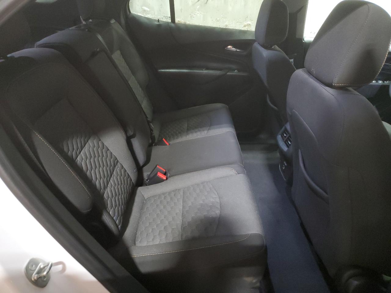 2020 Chevrolet Equinox - Image 11