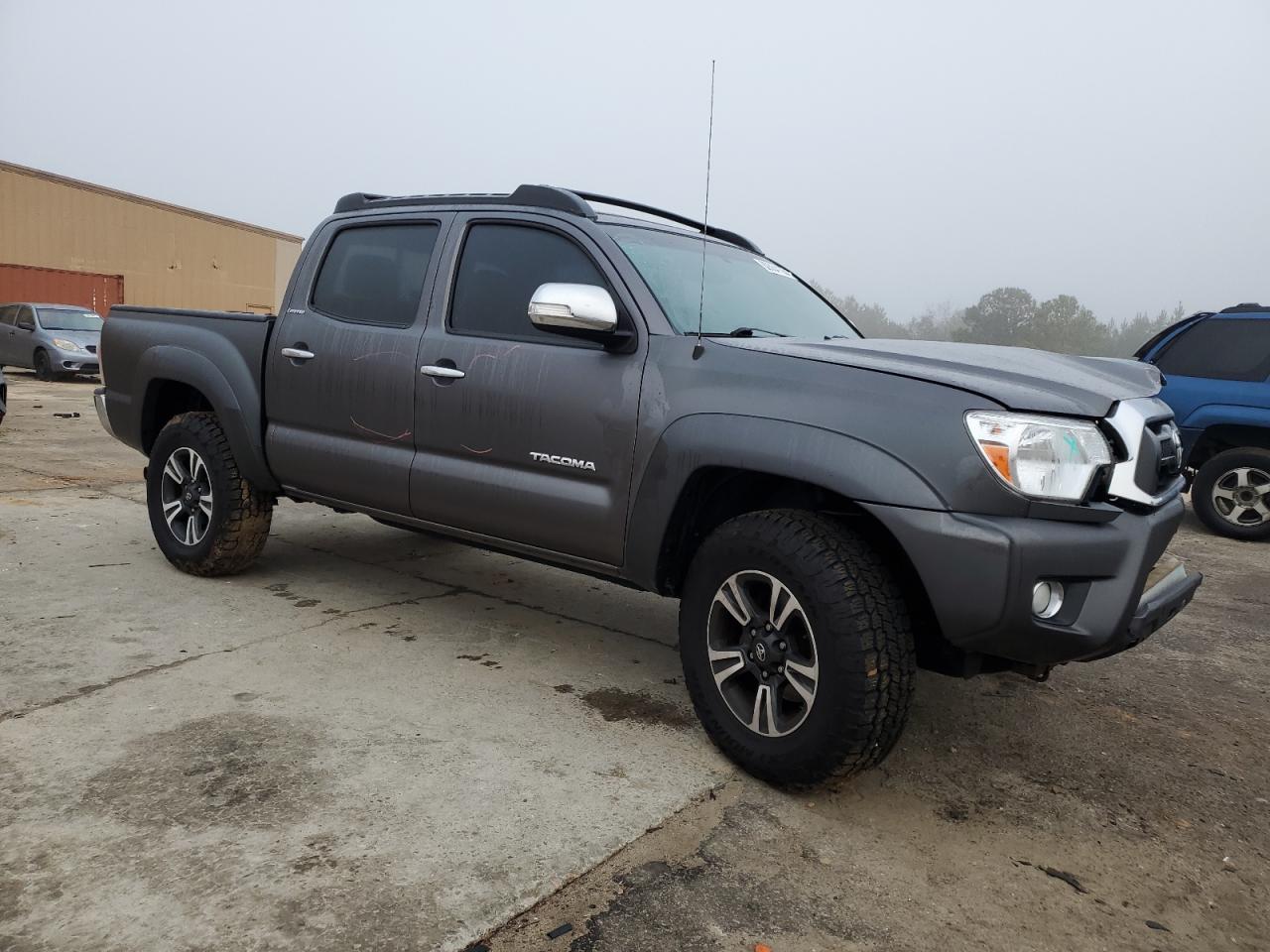 2013 Toyota Tacoma - Image 4