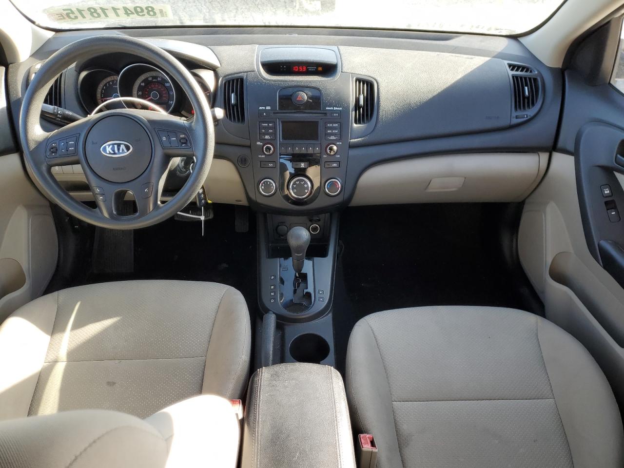 2010 Kia Forte - Image 8