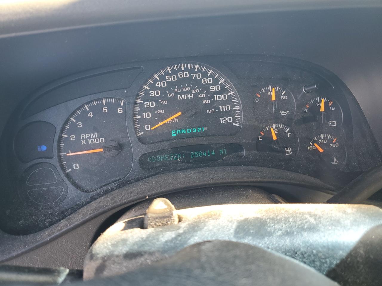 2005 Chevrolet Silverado - Image 9