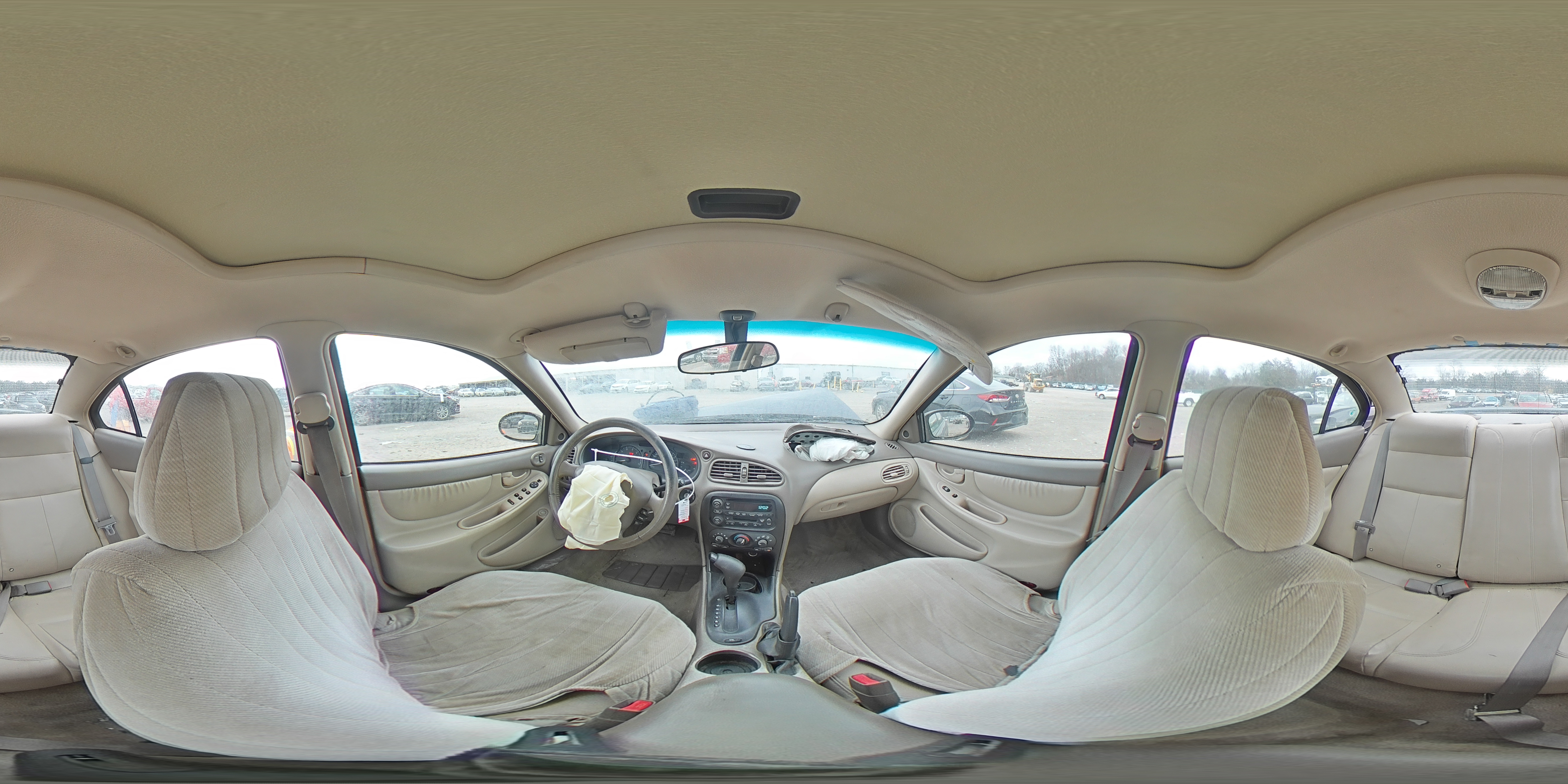 2004 Oldsmobile Alero - Image 12