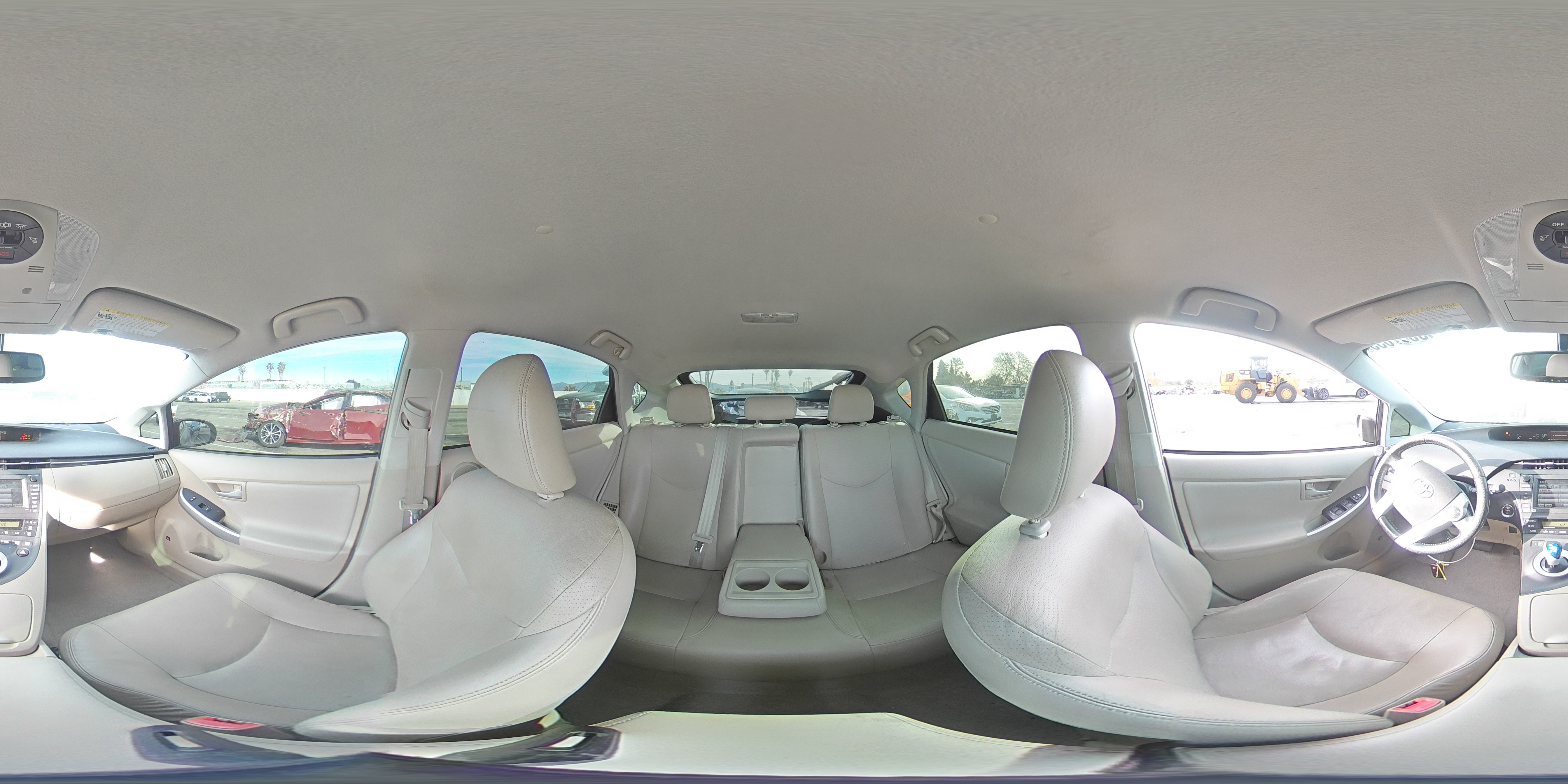 2011 Toyota Prius - Image 13
