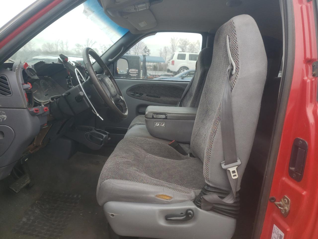 2001 Dodge RAM - Image 7