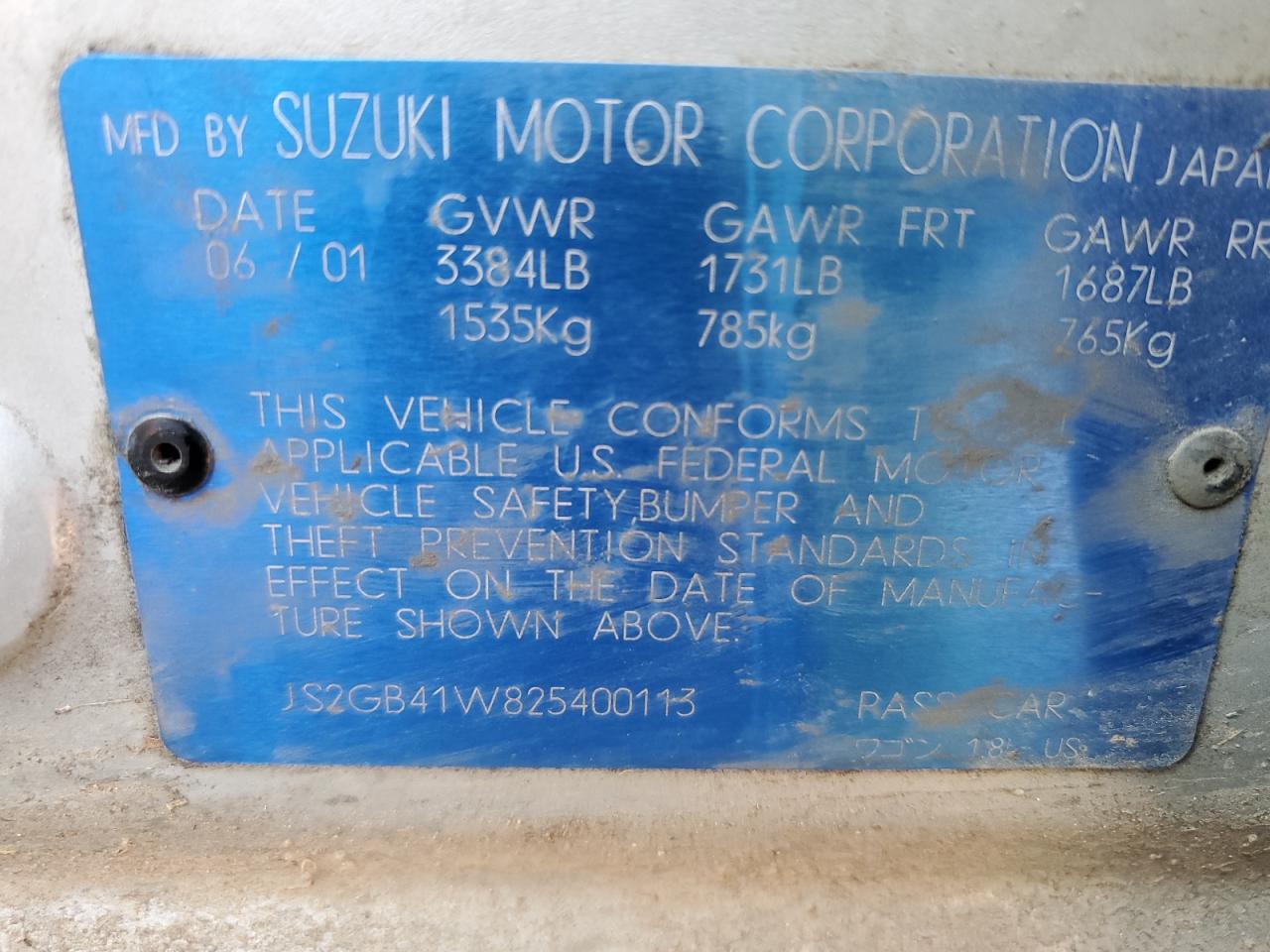 2002 Suzuki Esteem - Image 13