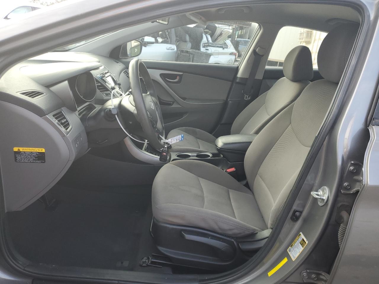 2014 Hyundai Elantra - Image 7