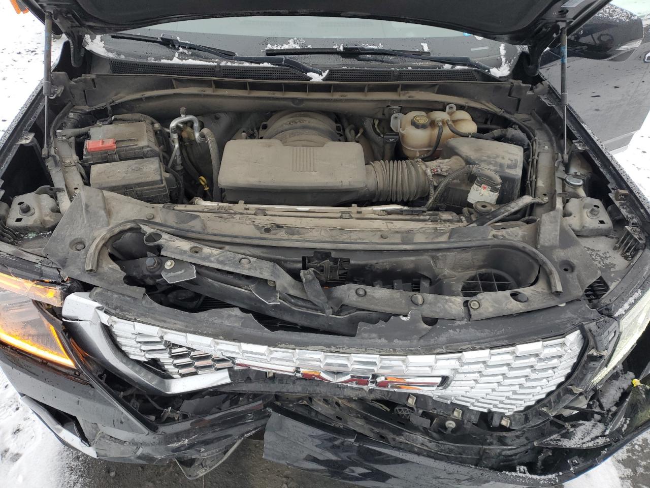 2022 GMC Yukon - Image 13