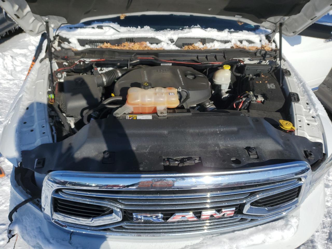2016 RAM 1500 - Image 11