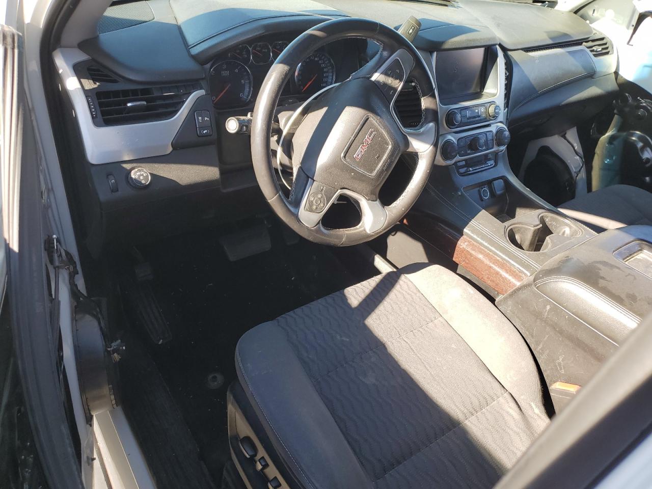 2018 GMC Yukon - Image 8