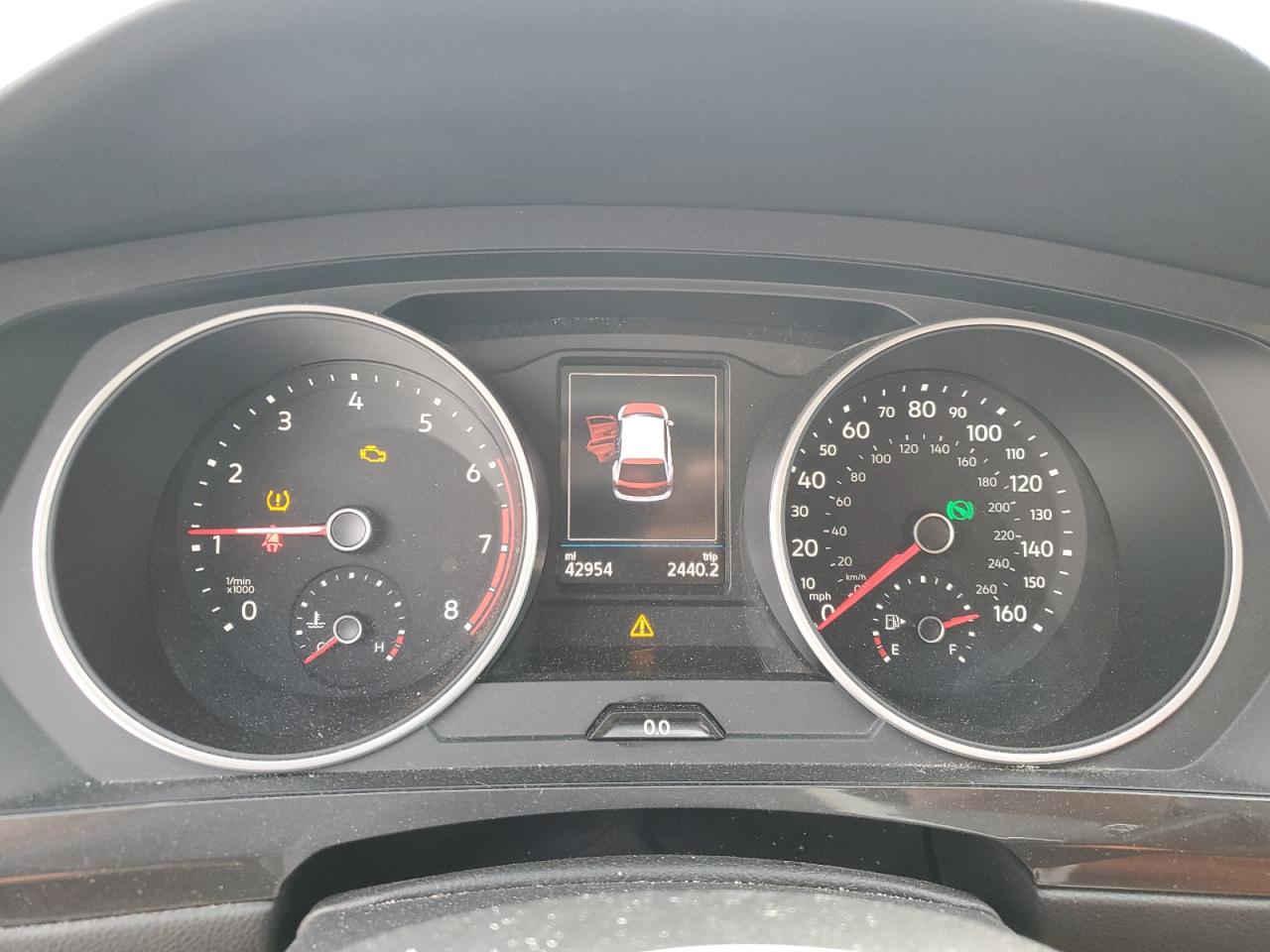 2021 Volkswagen Tiguan - Image 9