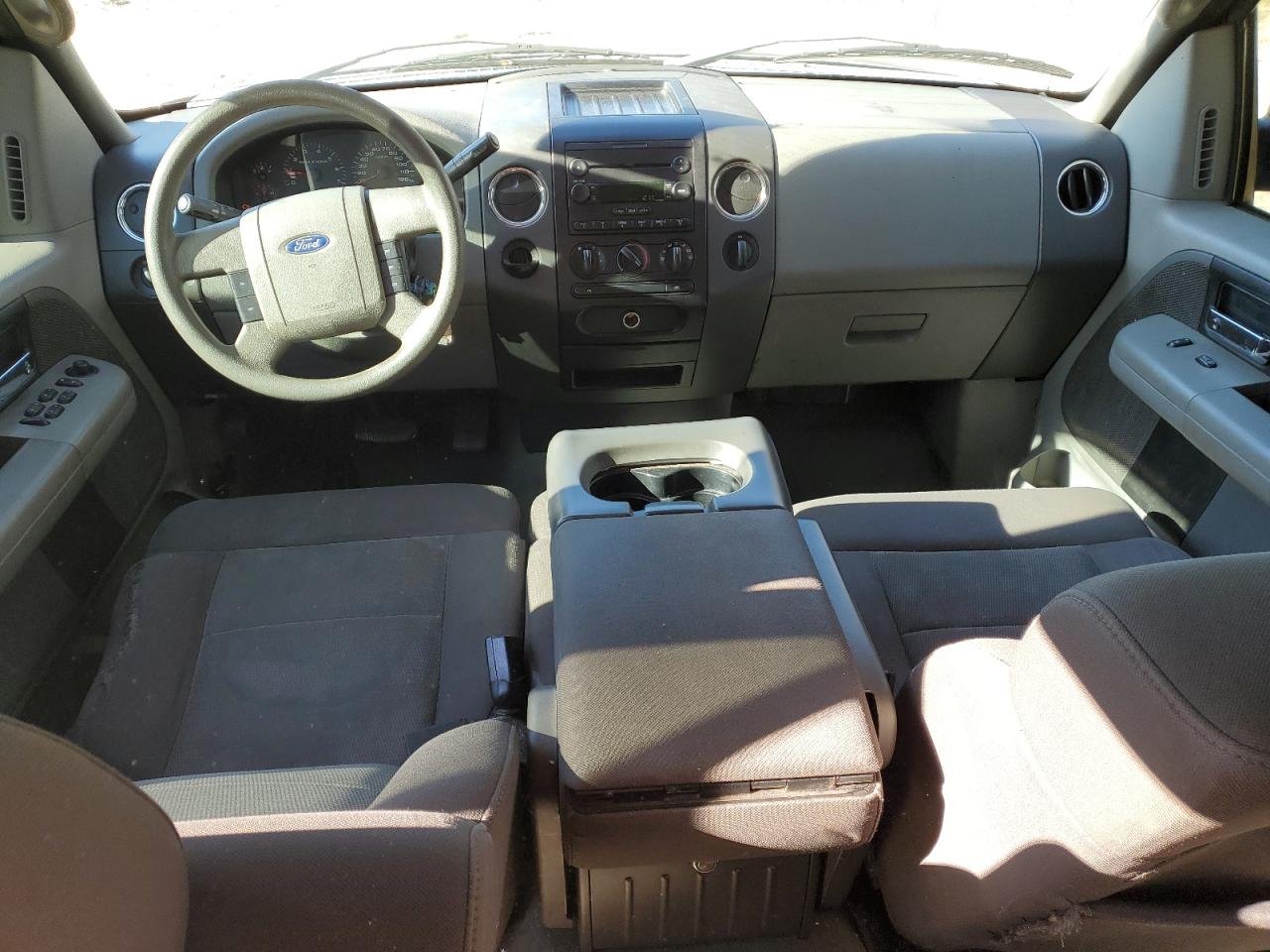 2004 Ford F-150 - Image 8