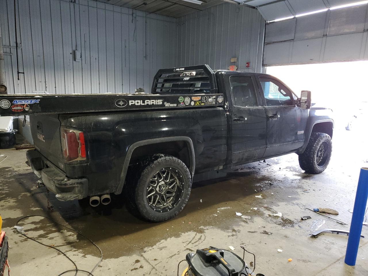 2018 GMC Sierra - Image 3