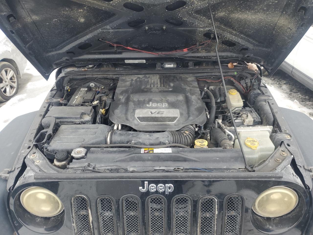 2014 Jeep Wrangler - Image 12