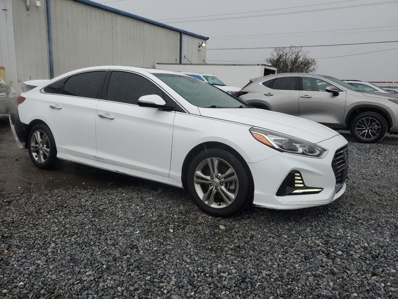 2018 Hyundai Sonata - Image 4