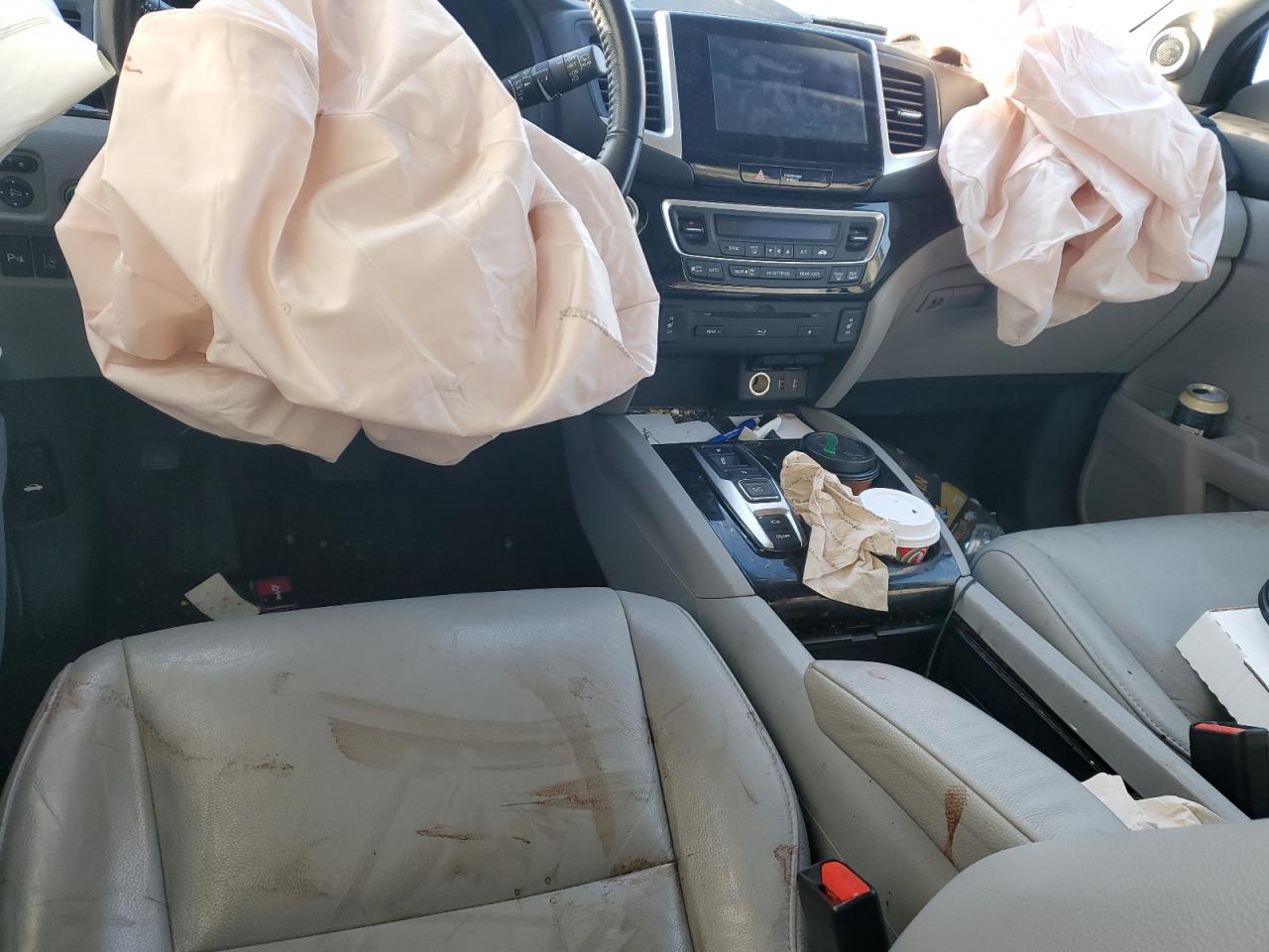 2016 Honda Pilot - Image 8