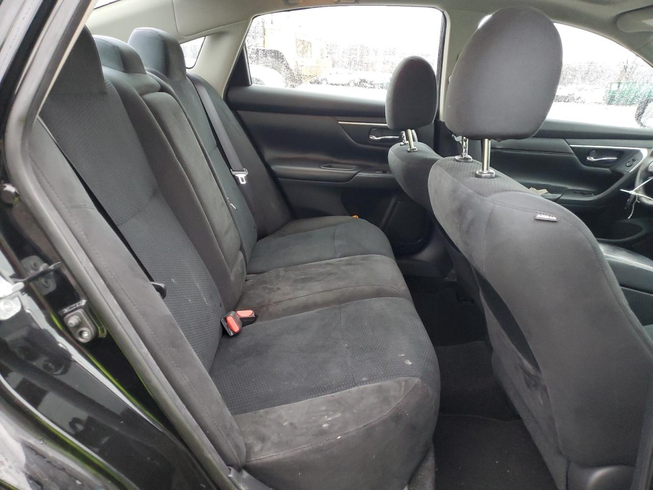2015 Nissan Altima - Image 10