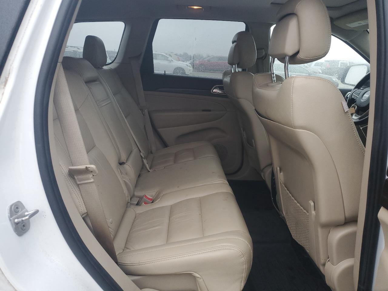 2014 Jeep Grand Cherokee - Image 11