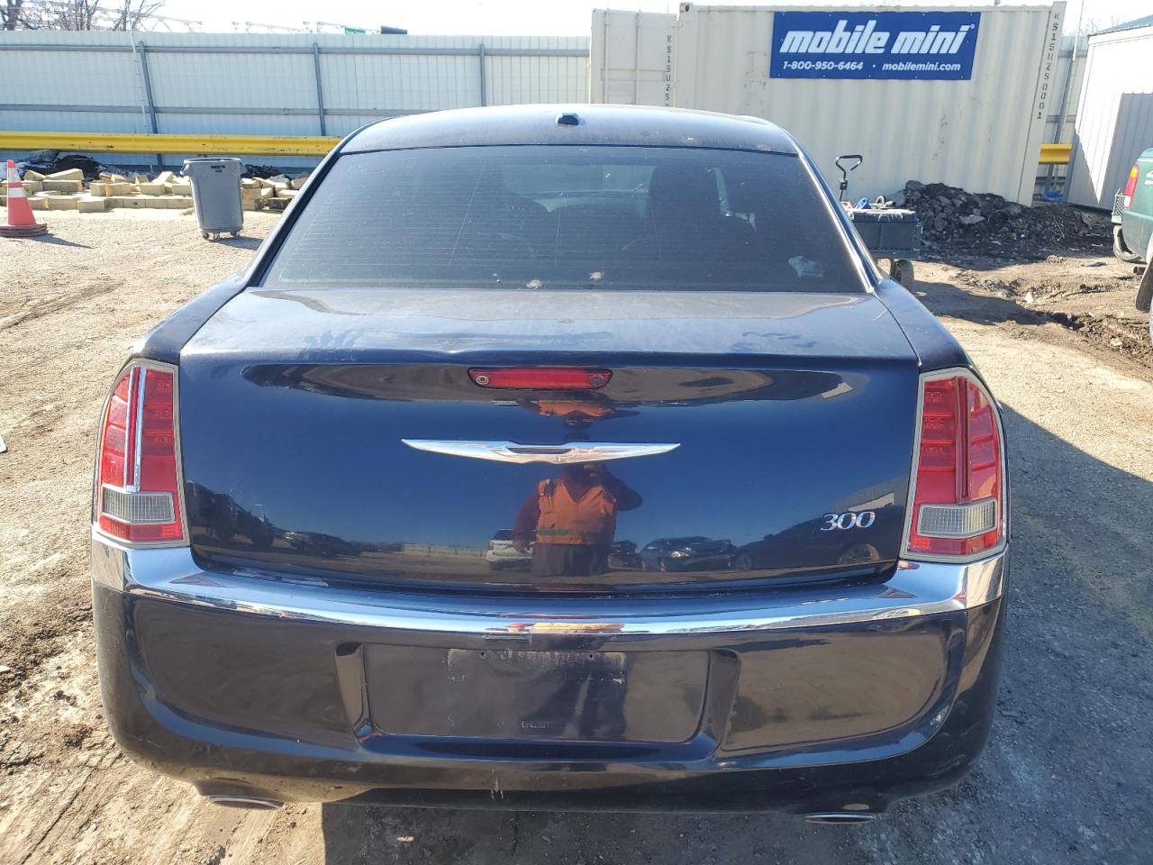 2012 Chrysler 300 - Image 6
