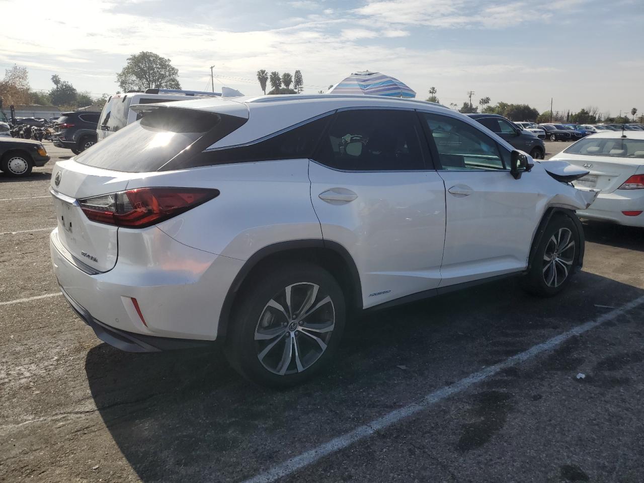 2019 Lexus RX - Image 3