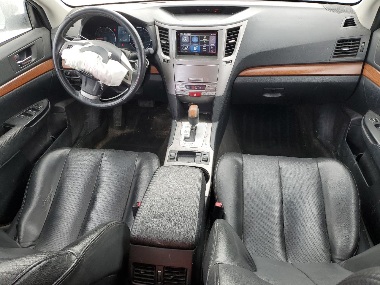 2013 Subaru Outback - Image 8