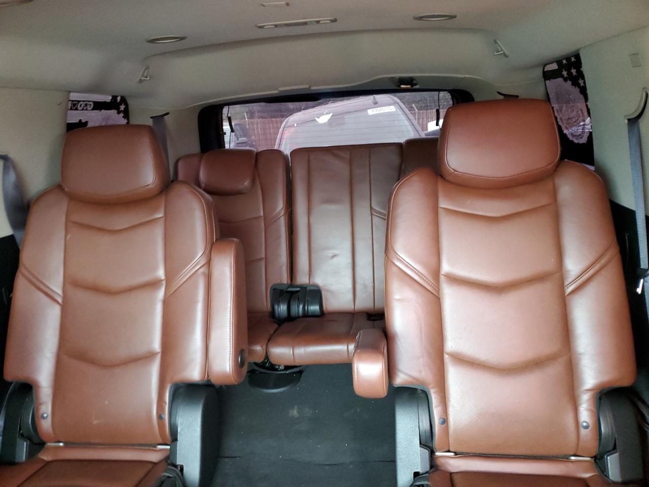 2015 Cadillac Escalade - Image 10