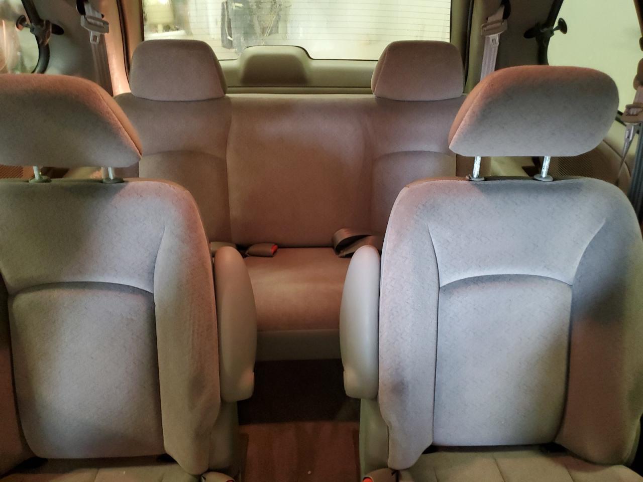 2003 Dodge Caravan - Image 10