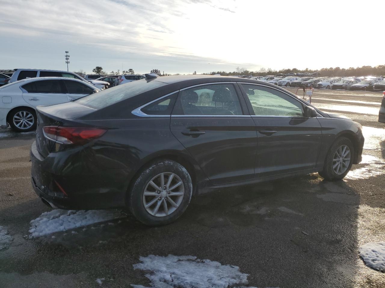 2018 Hyundai Sonata - Image 3