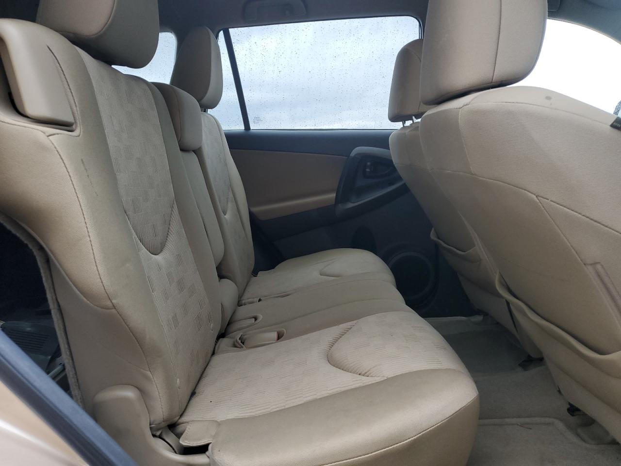 2011 Toyota RAV 4 - Image 11