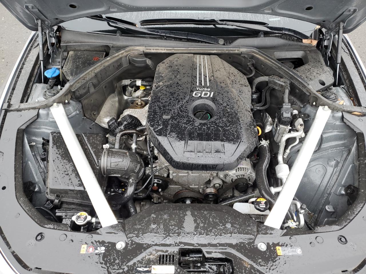 2023 Genesis G70 - Image 11