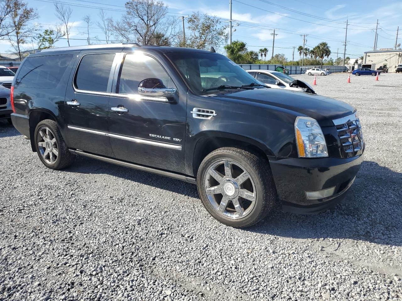 2011 Cadillac Escalade - Image 4