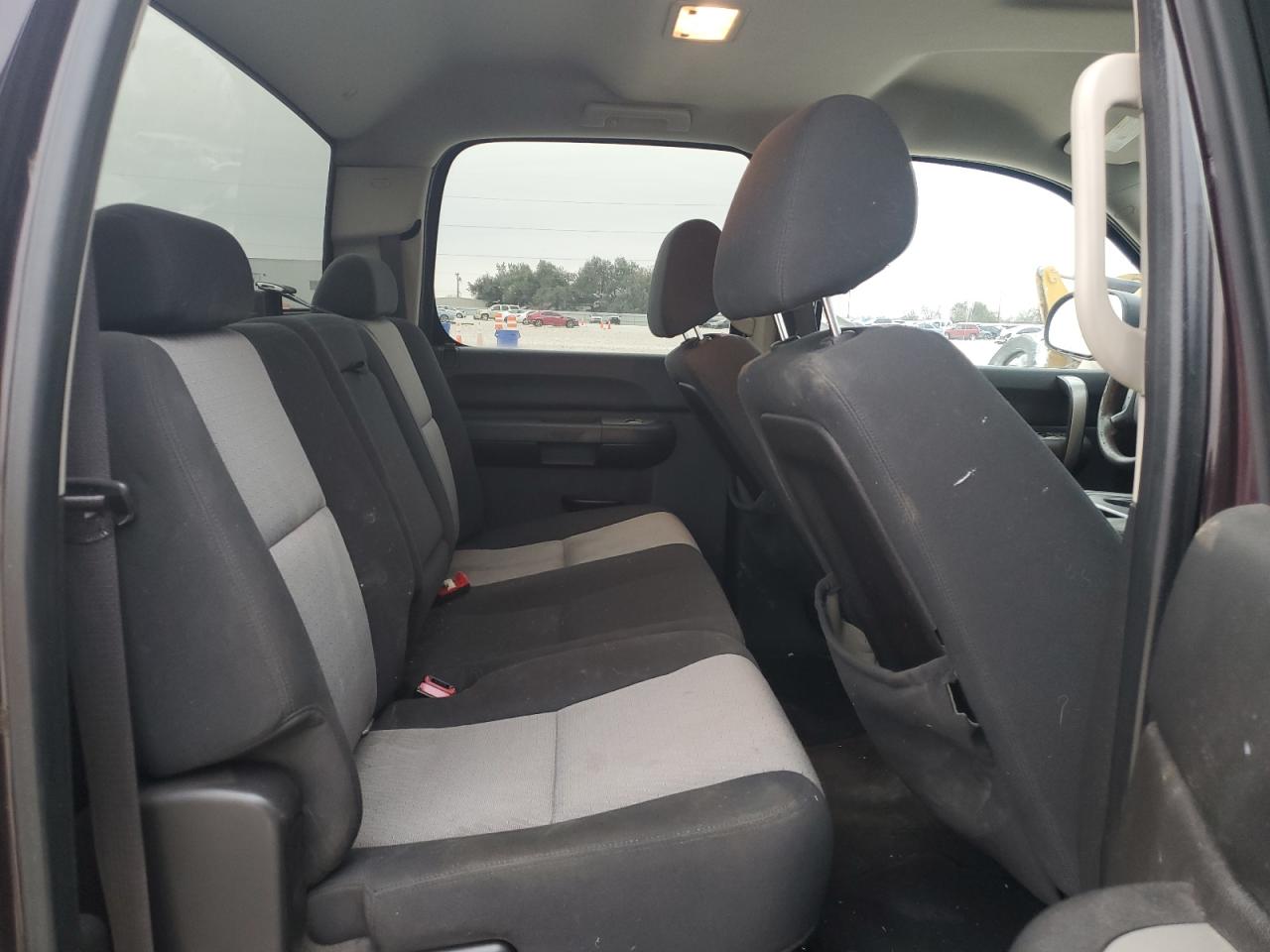 2008 Chevrolet Silverado - Image 10