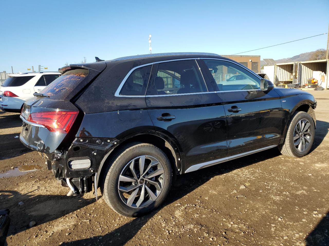 2024 Audi Q5 - Image 3