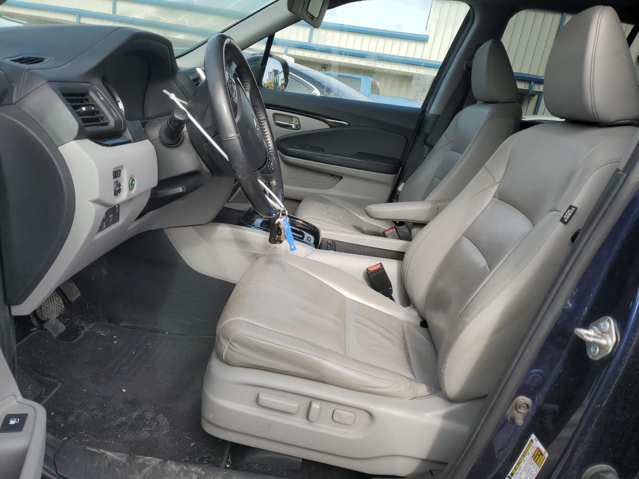 2018 Honda Ridgeline - Image 7