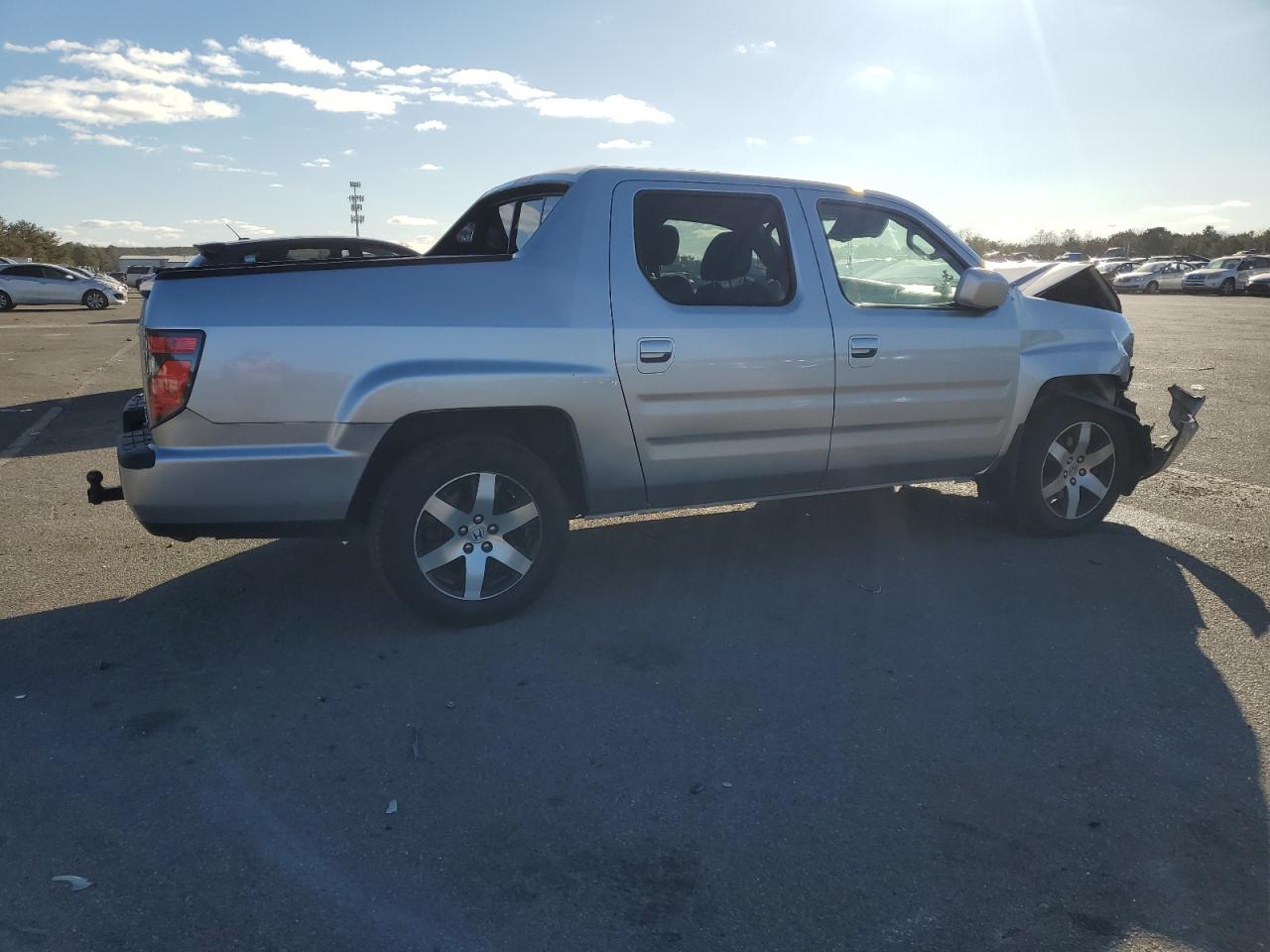 2014 Honda Ridgeline - Image 3