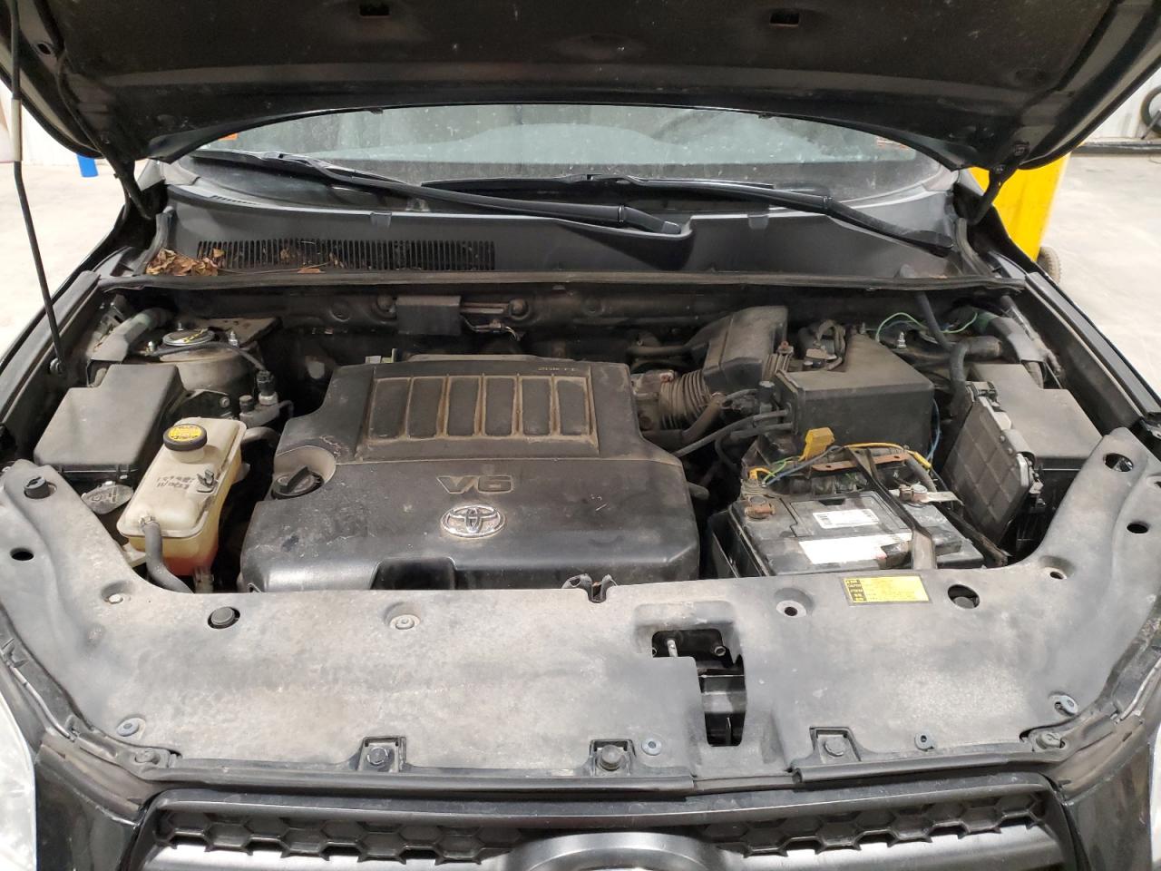2012 Toyota RAV 4 - Image 12