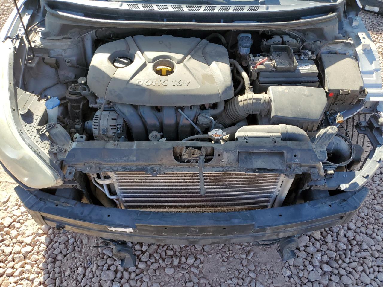 2013 Hyundai Elantra - Image 11