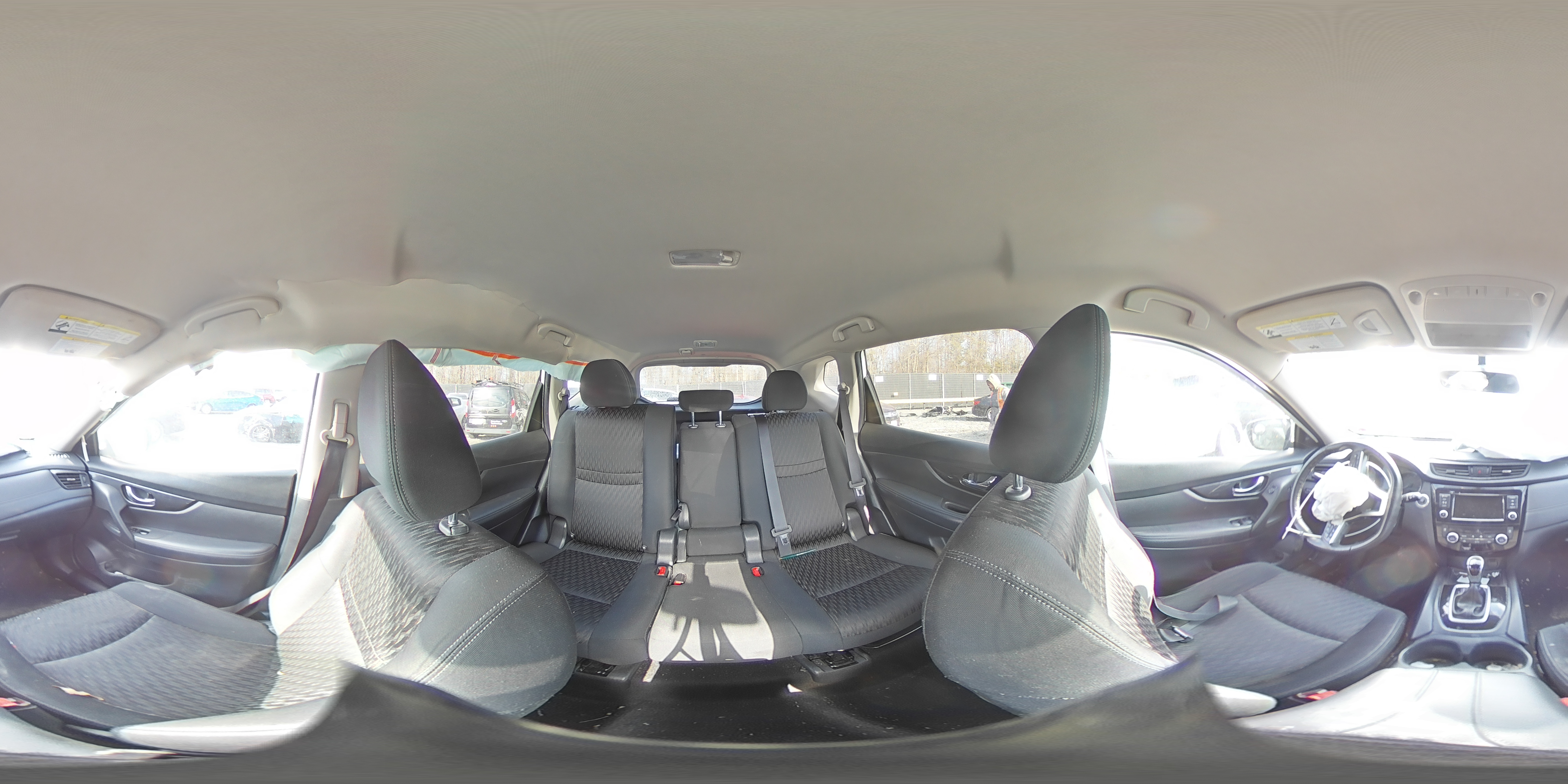 2018 Nissan Rogue - Image 14