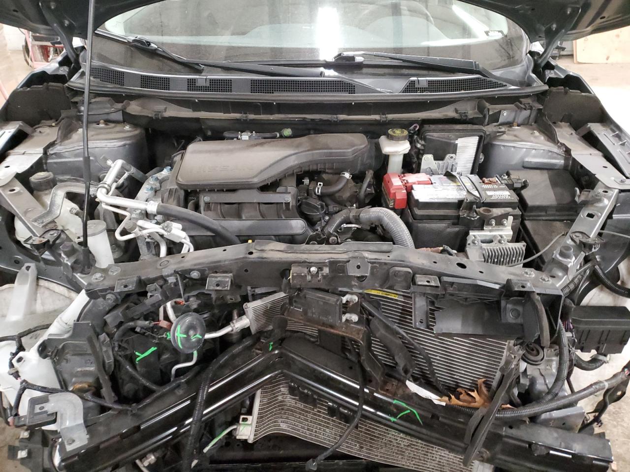 2018 Nissan Rogue - Image 11