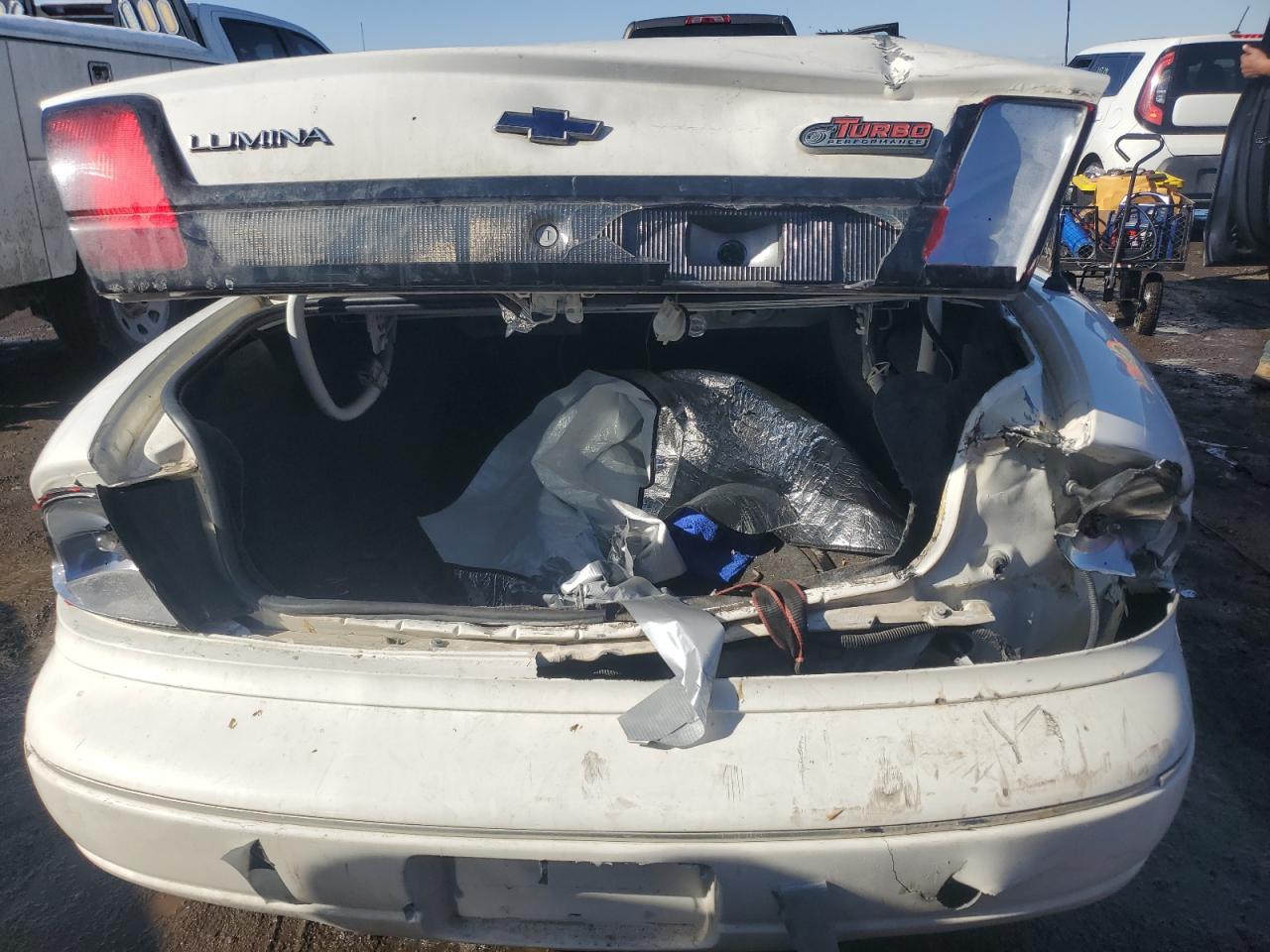 2001 Chevrolet Lumina - Image 6