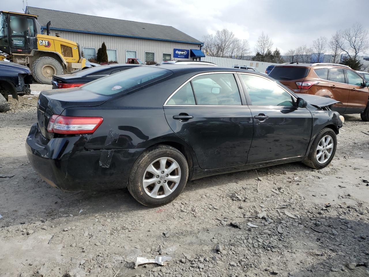 2011 Toyota Camry - Image 3