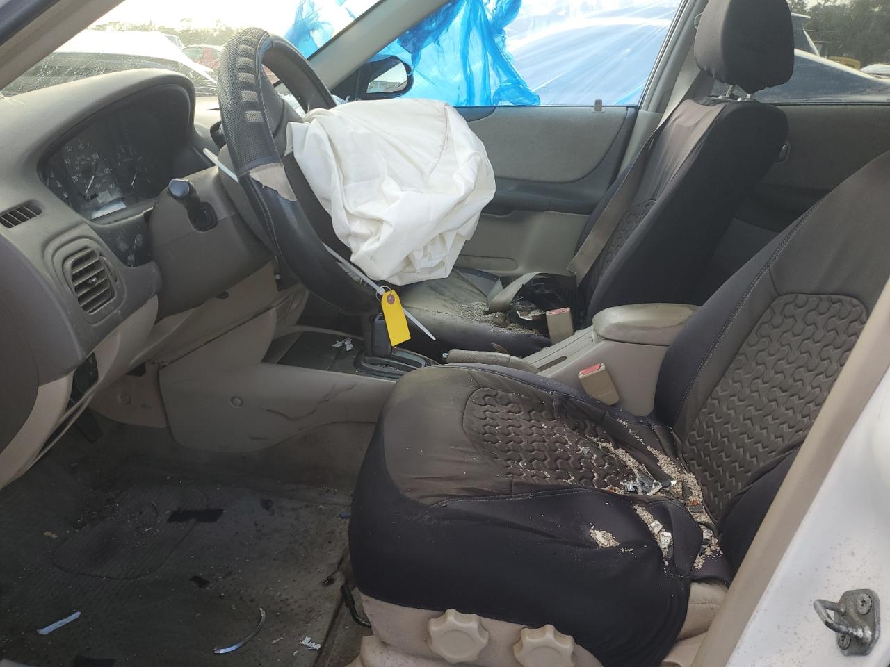 2002 Mazda Protege - Image 7