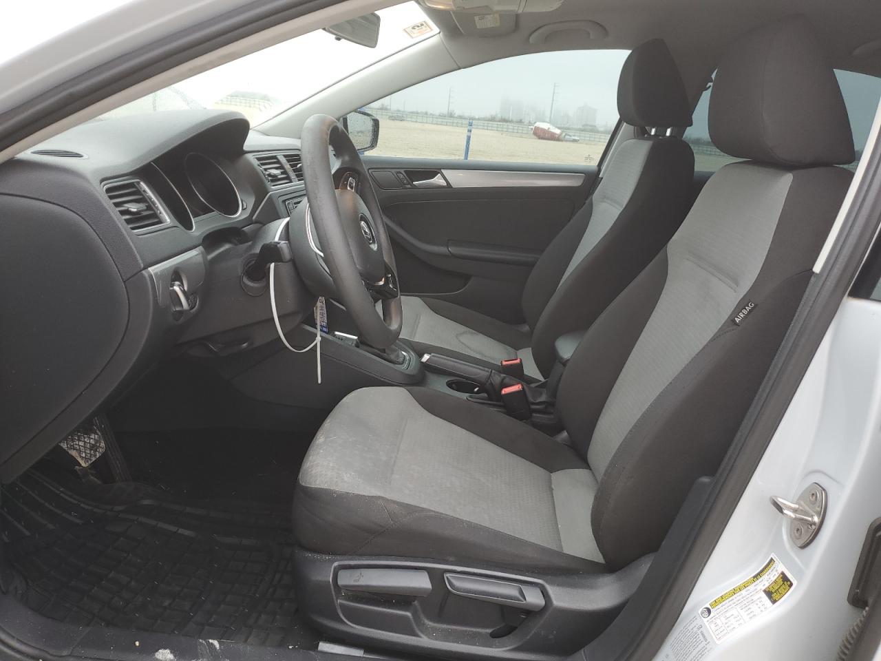 2017 Volkswagen Jetta - Image 7