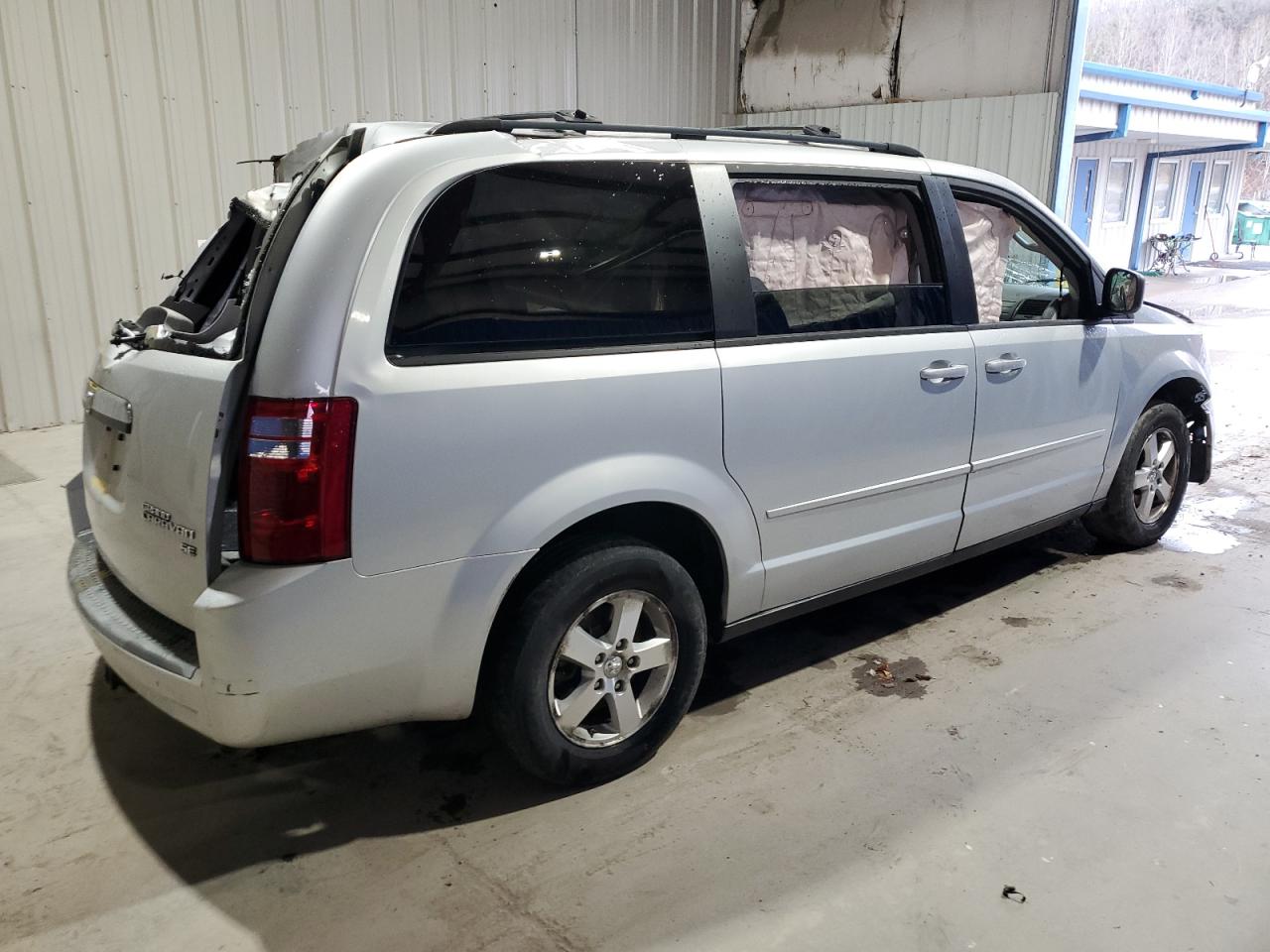 2009 Dodge Caravan - Image 3