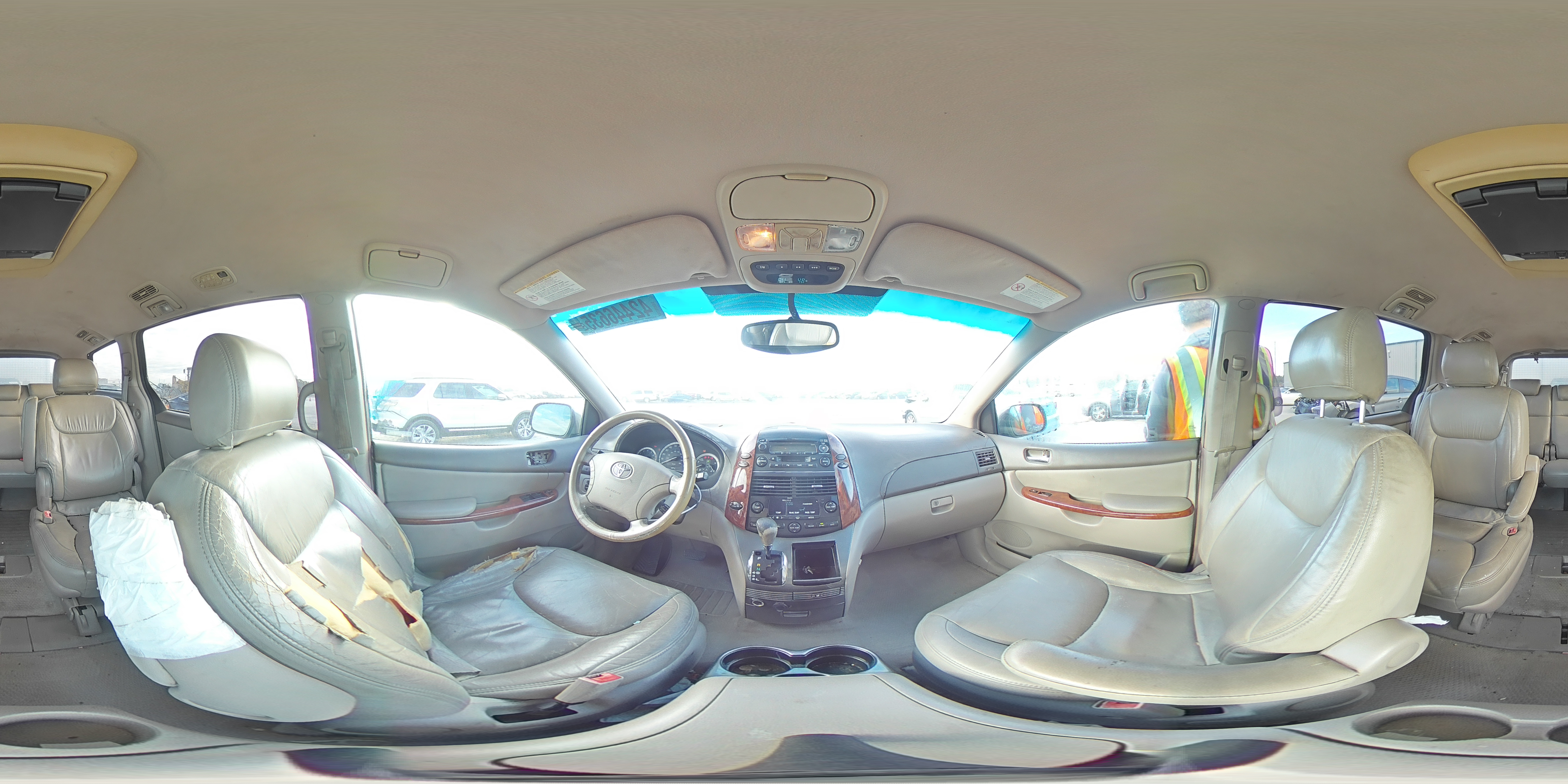 2004 Toyota Sienna - Image 14