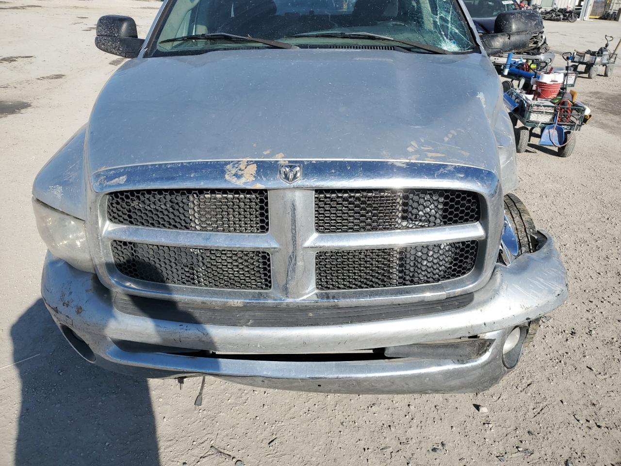 2004 Dodge RAM - Image 11