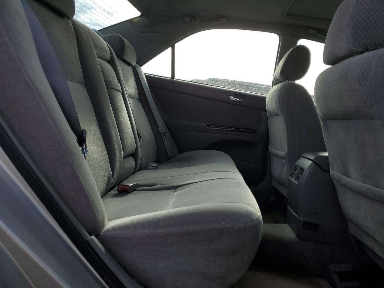 2003 Toyota Camry - Image 10