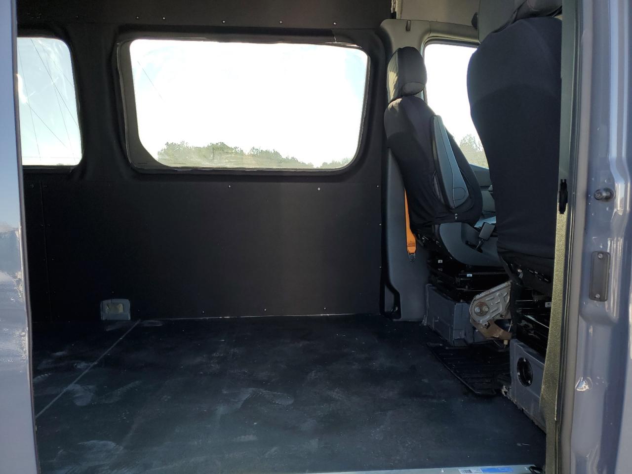 2019 Mercedes-Benz Sprinter - Image 11