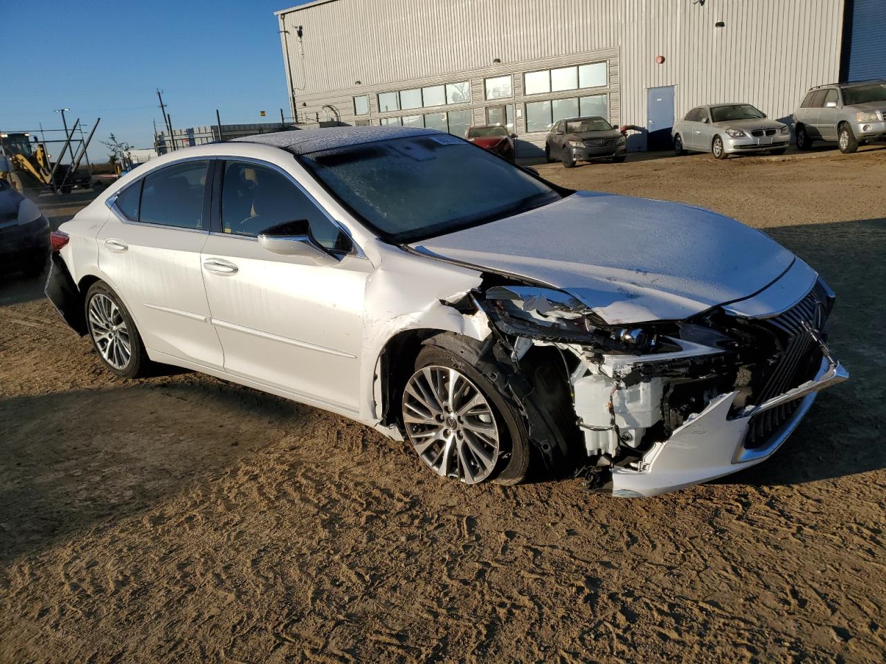2019 Lexus ES - Image 4