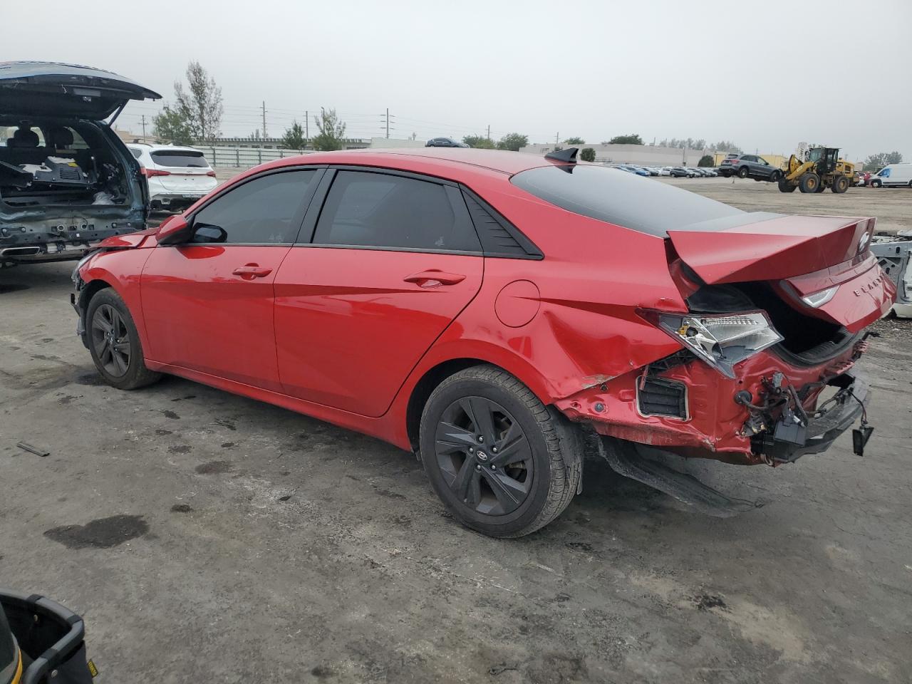 2022 Hyundai Elantra - Image 2