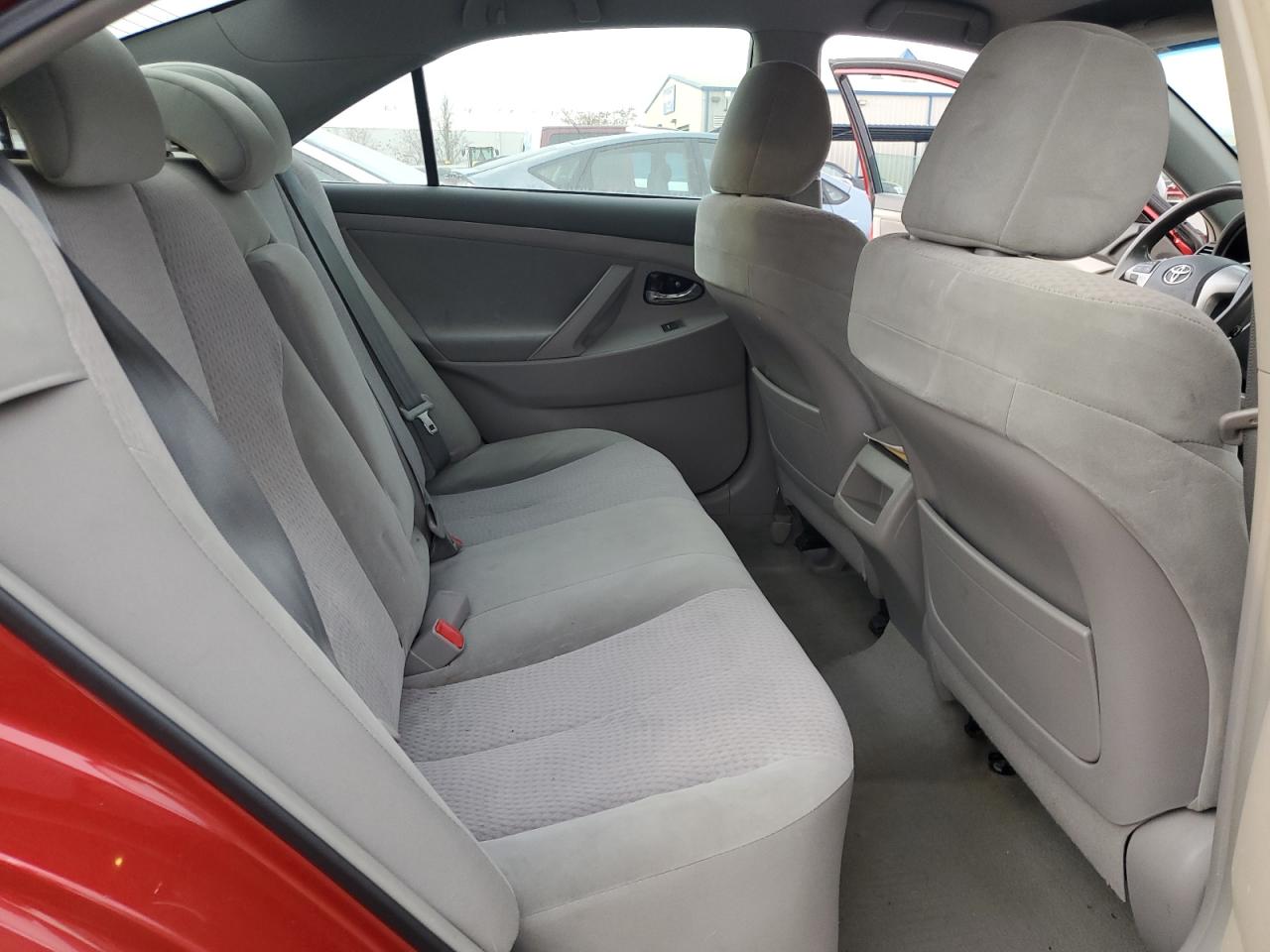 2011 Toyota Camry - Image 10